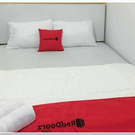 Reddoorz @ Simpang Pos Medan Hotell Eksteriør bilde