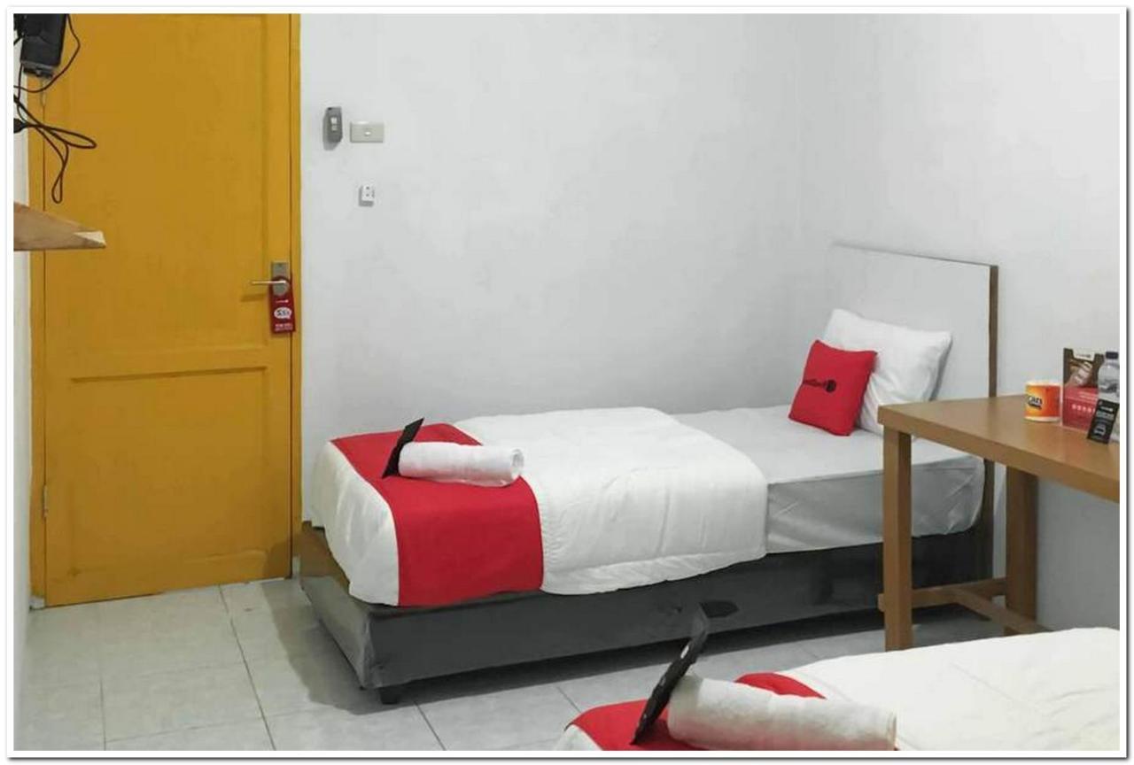 Reddoorz @ Simpang Pos Medan Hotell Eksteriør bilde