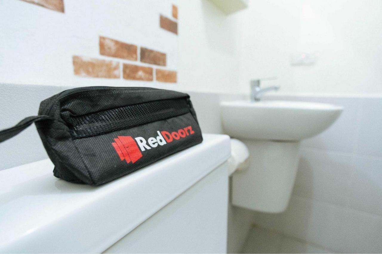 Reddoorz @ Simpang Pos Medan Hotell Eksteriør bilde