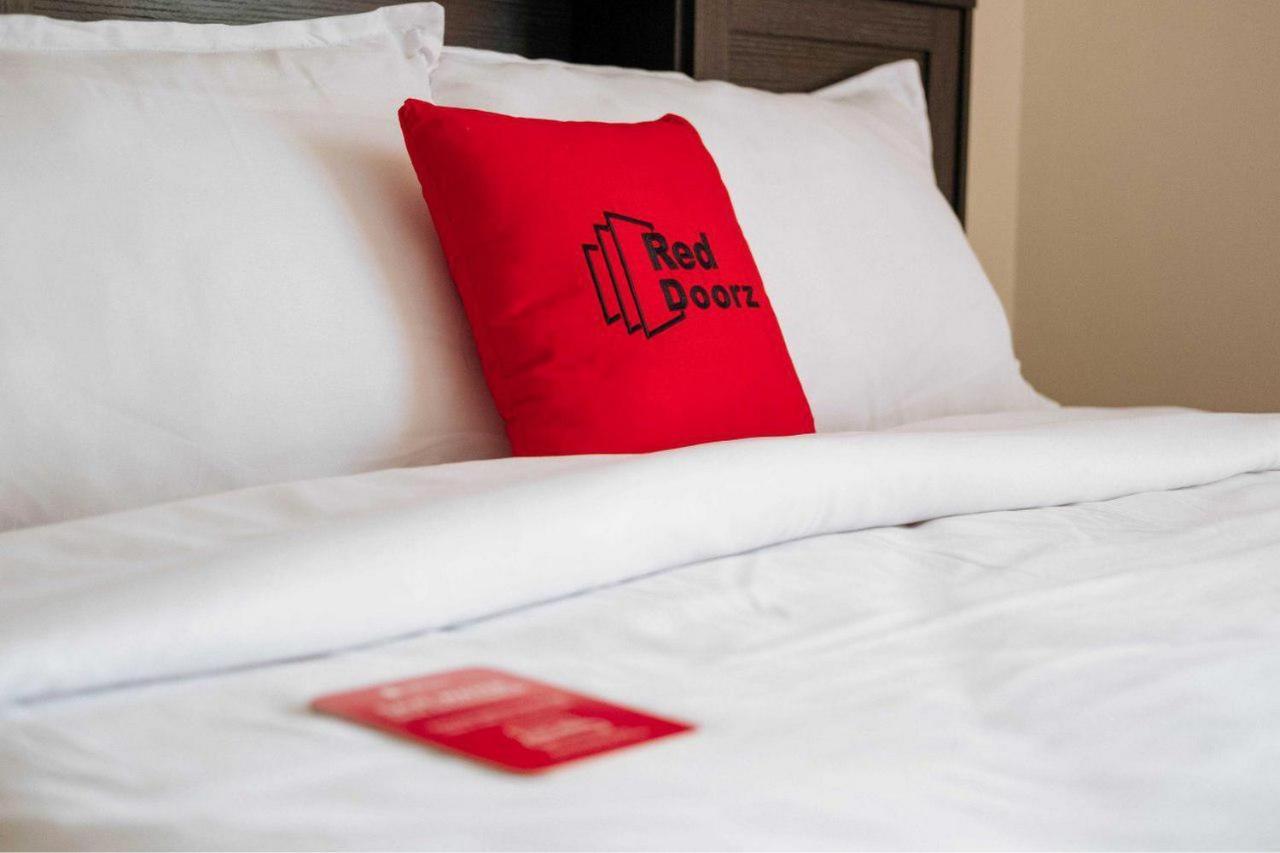 Reddoorz @ Simpang Pos Medan Hotell Eksteriør bilde